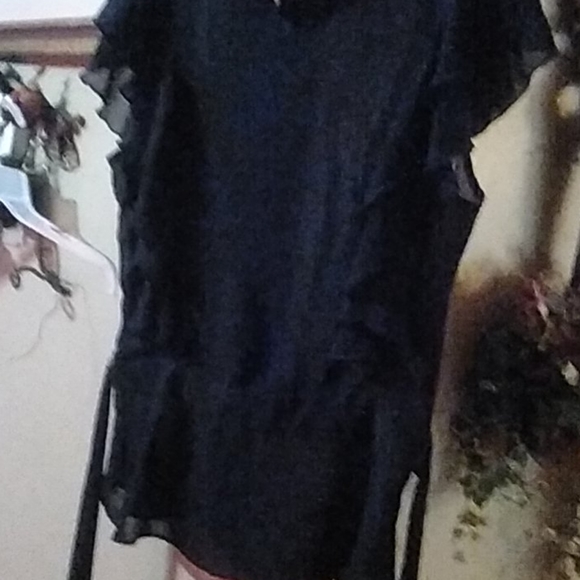 Classy black top by Twenty one - Picture 9 of 10